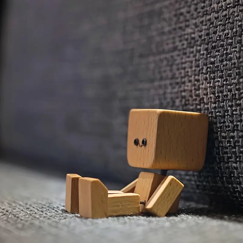 Charmante kleine Holzfigur, die sich mit 12 magnetischen Gesichtsausdrücken bewegt