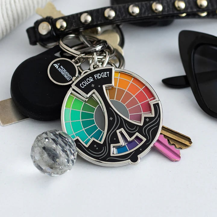 🌈Farbiger Fidget-Emaille-Anstecker (✨Ein Rad mit zwanzig Farbtönen)